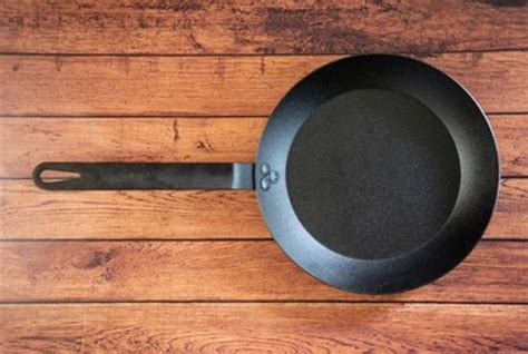 Is Carbon Steel Cookware Safe For Everyday Using – Everything You Need to Know