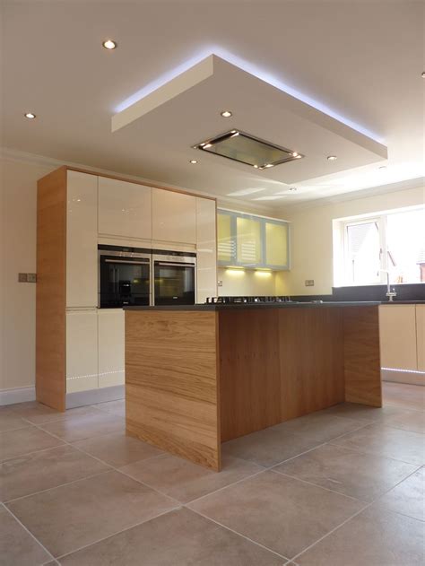 Ceiling Mounted Ceiling Extractor Fan Kitchen Island - Montpellier 90cm ...