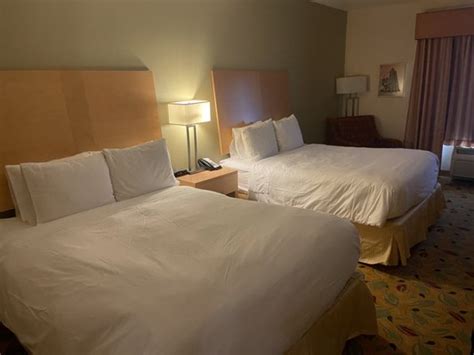 RADISSON HOTEL - YUMA - 39 Photos & 94 Reviews - Hotels - 1501 S ...