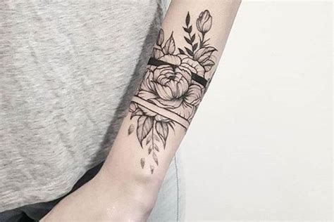 ///OHWAHL Hand Tattoos, Neue Tattoos, Forearm Tattoos, Flower Tattoos ...