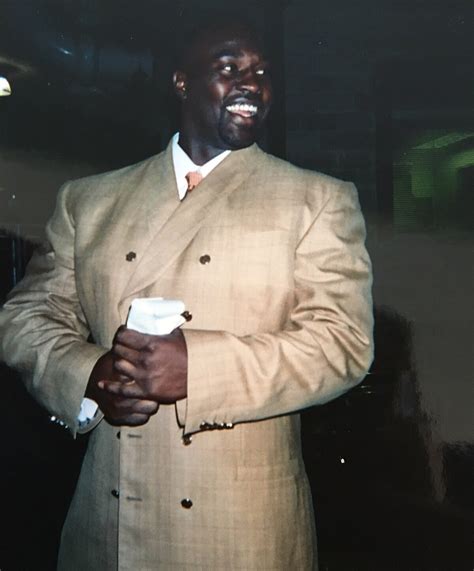 Marcellus Wiley on Twitter: "Bad lighting! I’m not that dark 😂#dresstoimpress #tbt https://t.co ...