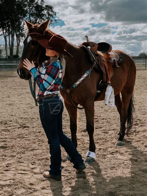 Barrel Racing fashion | Barrel racing tack rodeo, Barrel racing ...