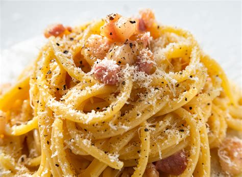 9 Restaurant Chains With the Best Pasta Carbonara