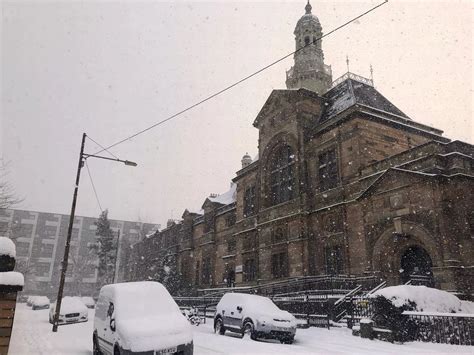 Glasgow weather: City transformed into winter wonderland in stunning ...