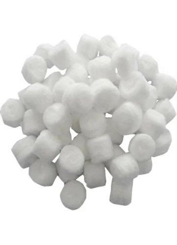 Bleached White Cotton Balls, For Gentle Care, Packaging Size: 50 Pieces at Rs 18/pack in New Delhi