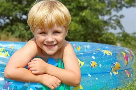 How To Clean An Inflatable Kiddie Pool – Step by Step Guide 2023 - Find Your Swim