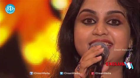 Best Playback Singer Female In Malayalam Mridula Warrier For Kalimannu Movie - SIIMA 2014 Awards ...