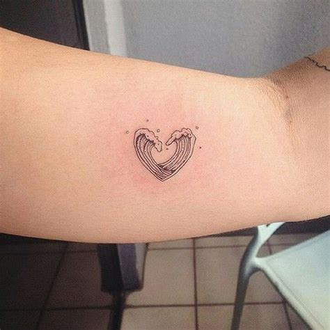 wave/heart uploaded by Cesia Guzmán on We Heart It | Simplistic tattoos, Trendy tattoos, Tattoos