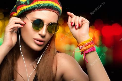 Beautiful Party Girl Enjoying Music Through Headphone — Stock Photo ...