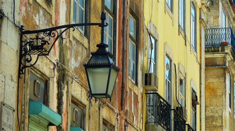 Best Places for Fado Music in Lisbon, Portugal to enjoy on your bike trip