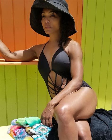 Angela Bassett Bikini Photos: Best Swimsuit Pictures | Closer Weekly