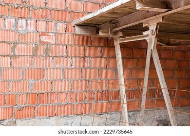 4,287 Masonry Scaffolding Images, Stock Photos & Vectors | Shutterstock