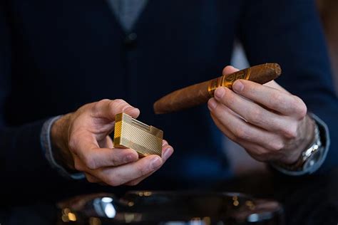 How To Light a Cigar: A Comprehensive Guide - He Spoke Style