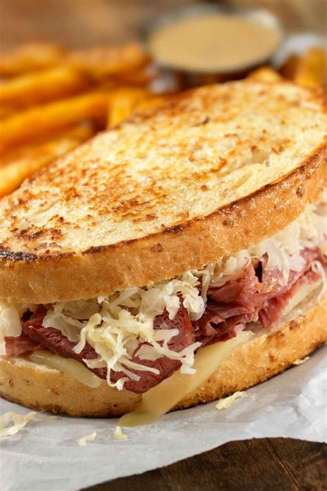 7 Best Corned Beef Sandwich Recipes - IzzyCooking