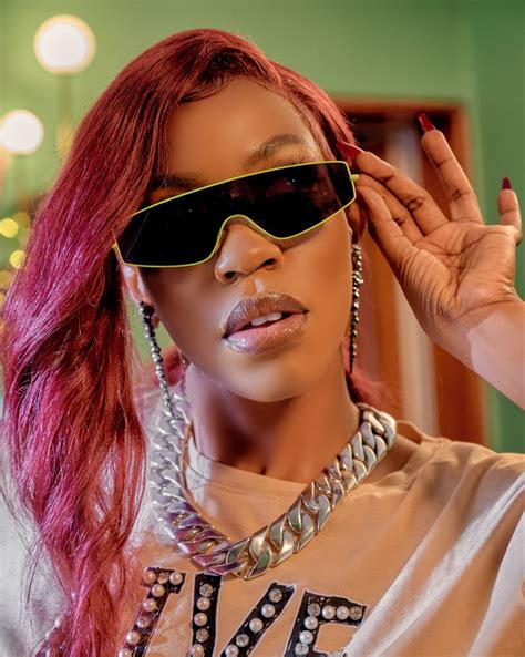 Vinka’s New Song 'Bailando' Debuts on Apple Music Top Hits Playlist ...