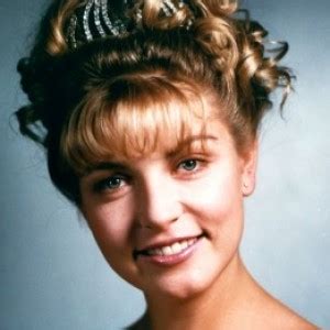 The 'Twin Peaks' Cast: Then and Now - ZergNet