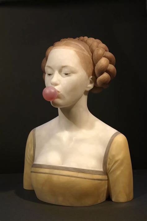 Gerard Mas' sculptures of rebellious Renaissance women will make your day better - PLAIN ...