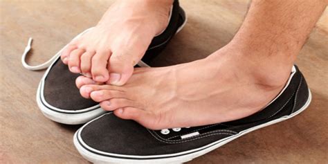 Natural Treatment Options that can help Cure Itchy Feet | Home Remedies for Diseases