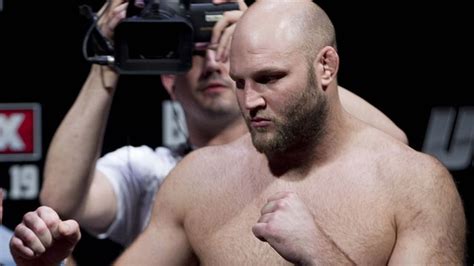 UFC suspends Rothwell for high testosterone