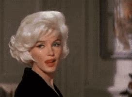 Marilyn GIF - MarilynMonroe Flirty Flirtying - Discover & Share GIFs