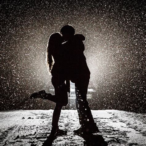 2048x2048 Couple Kissing In Snow Night Ipad Air ,HD 4k Wallpapers,Images,Backgrounds,Photos and ...