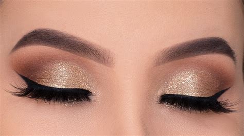 Classic Golden Glitter Eye Makeup Tutorial | Holiday Eye Look - YouTube