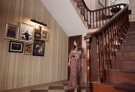 Exclusive: Take a look inside Gauri and Shah Rukh Khan's beautiful ...