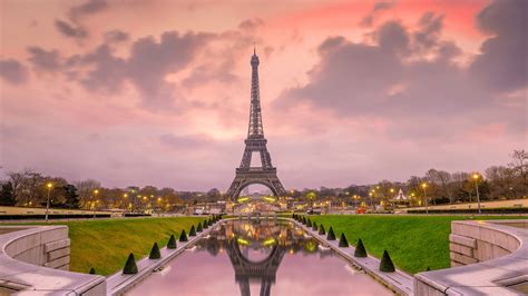 Eiffel Tower Travel Guide