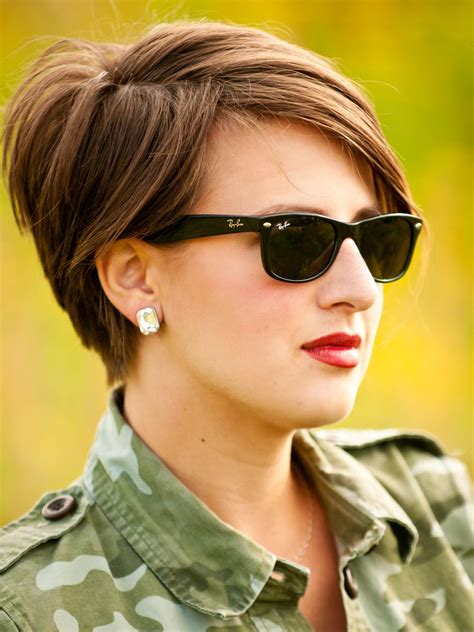 grey et al :: camo and red lips. short hair. pixie cut. #shorthair #pixiecut Bob Pixie Cut ...