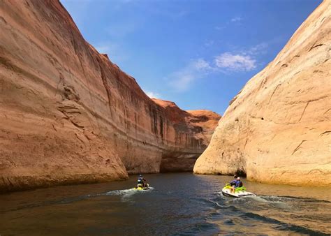 7 Must-Visit Attractions In Hanksville, Utah | QuartzMountain