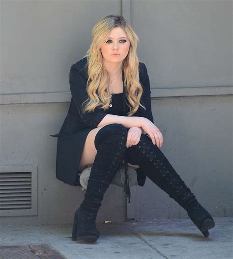 Abigail Breslin on a photoshoot in NYC - GotCeleb