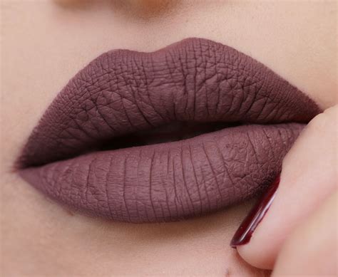 Best long-wear lipstick brand that doesn't over dry lips? | Long wear lipstick, Lipstick brands ...