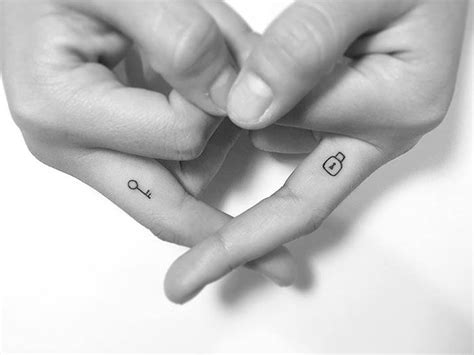 Lock And Key Minimal Finger Tattoos | Finger tattoos for couples, Finger tattoos, Couple tattoos ...