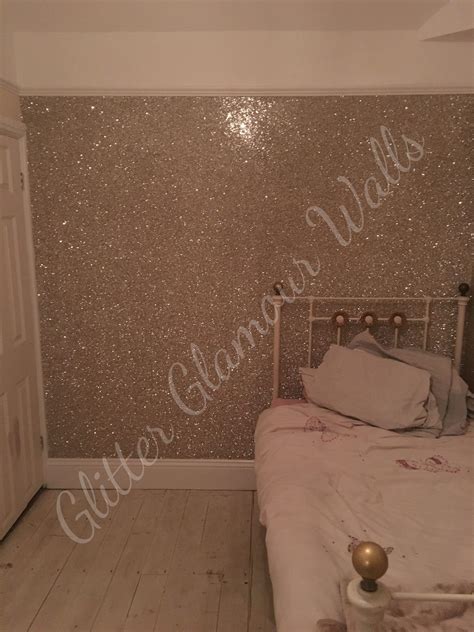 Silver Glitter Wallpaper Bedroom Ideas | Glitter wallpaper bedroom, Beauty room decor, Glitter ...