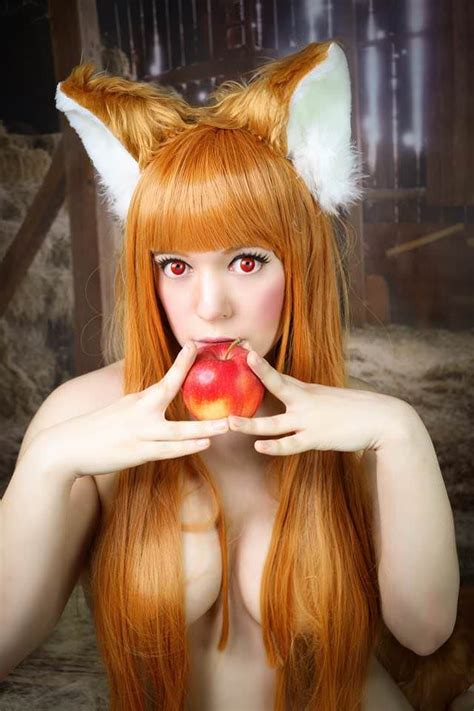 Lysande as Holo (Spice and Wolf) | Spice and wolf, Holo, Cosplay anime
