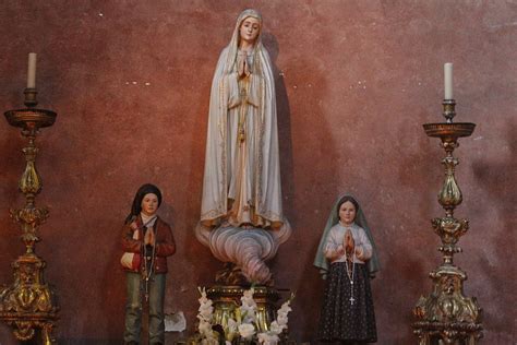 1917: First Marian Apparition at Fatima | History.info