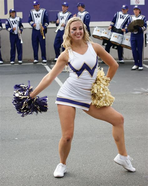 washington huskies cheerleader | MIKE | Flickr