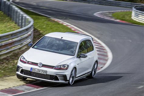 Volkswagen Golf GTI Clubsport S review - prices, specs and 0-60 time ...