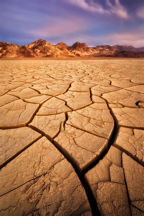 Cracked Clay west of Badwater Road | Explorest