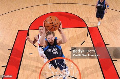 849 Dirk Nowitzki Dunk Stock Photos, High-Res Pictures, and Images ...