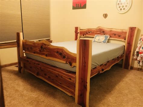 Red cedar wood furniture ~ 17 Types of Wood All DIYers Should Know ...