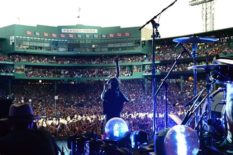 5 Highlights From Pearl Jam’s Fenway Doubleheader - Artist Waves – a voice of the artist platform