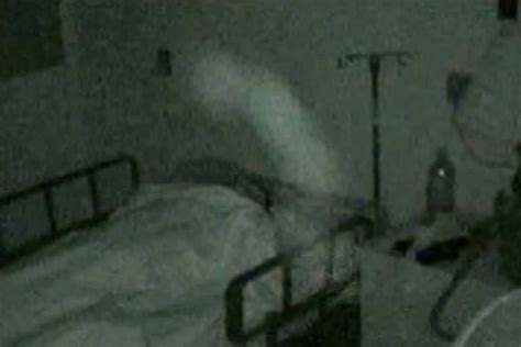 Chilling Photos Of Ghosts That Appeared Inside Insane Asylums And Haunted Hospitals
