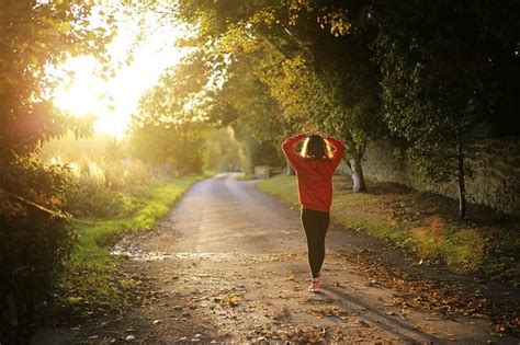 Mindfulness Tip: The Week of Mindful Walking - Wootton Park Wellness