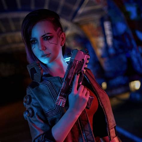 The best Cyberpunk 2077 cosplays on the Internet