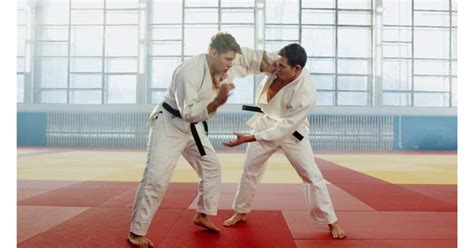 Karate Rules & Guidelines – What’s Legal or Illegal? - BlinkLift