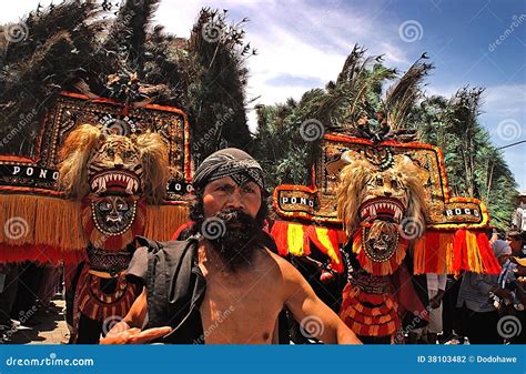 Reog ponorogo editorial photography. Image of java, dance - 38103482