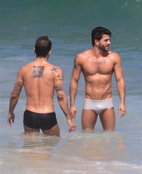 Marc Jacobs sighting with boyfriend in Rio Beach | Male Celeb News