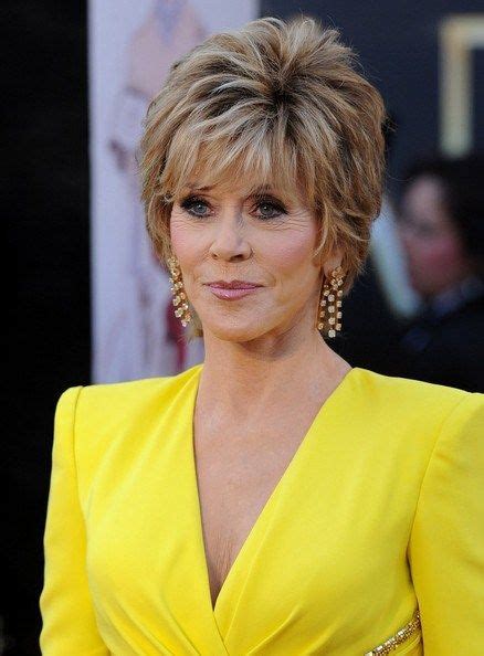 30 Best Jane Fonda Hairstyles | Jane fonda hairstyles, Short hairstyles for women, Short hair cuts