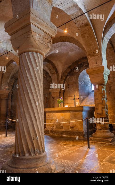 Altar and unique pillars. the crypt in Lund cathedral, Sweden Stock ...